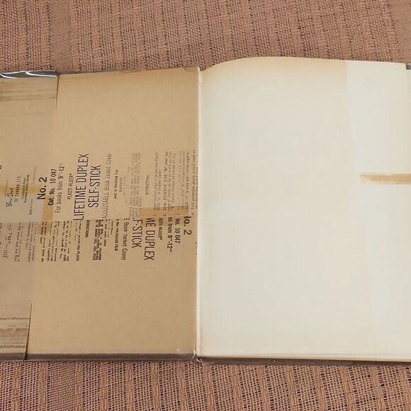 Vintage Peanuts Treasury Comic Book By Charles M. Schulz 1969 - Picture 5 of 7